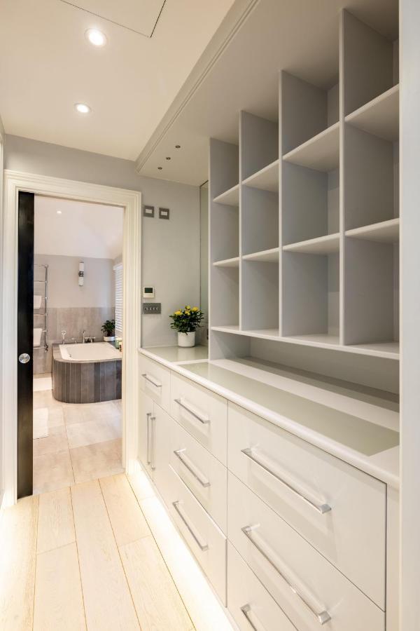 Villa Dream House London With Gym, Cinema And Housekeeper Stadtteil Stadtteil Ealing Exterior foto