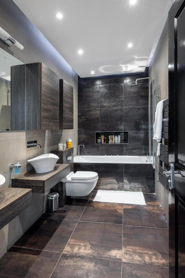 Villa Dream House London With Gym, Cinema And Housekeeper Stadtteil Stadtteil Ealing Exterior foto
